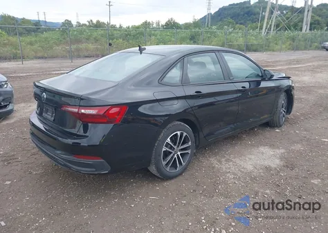 2024 Volkswagen Jetta 1.5T Sport из США, поврежденный, VIN 3VWBM7BU1RM049589